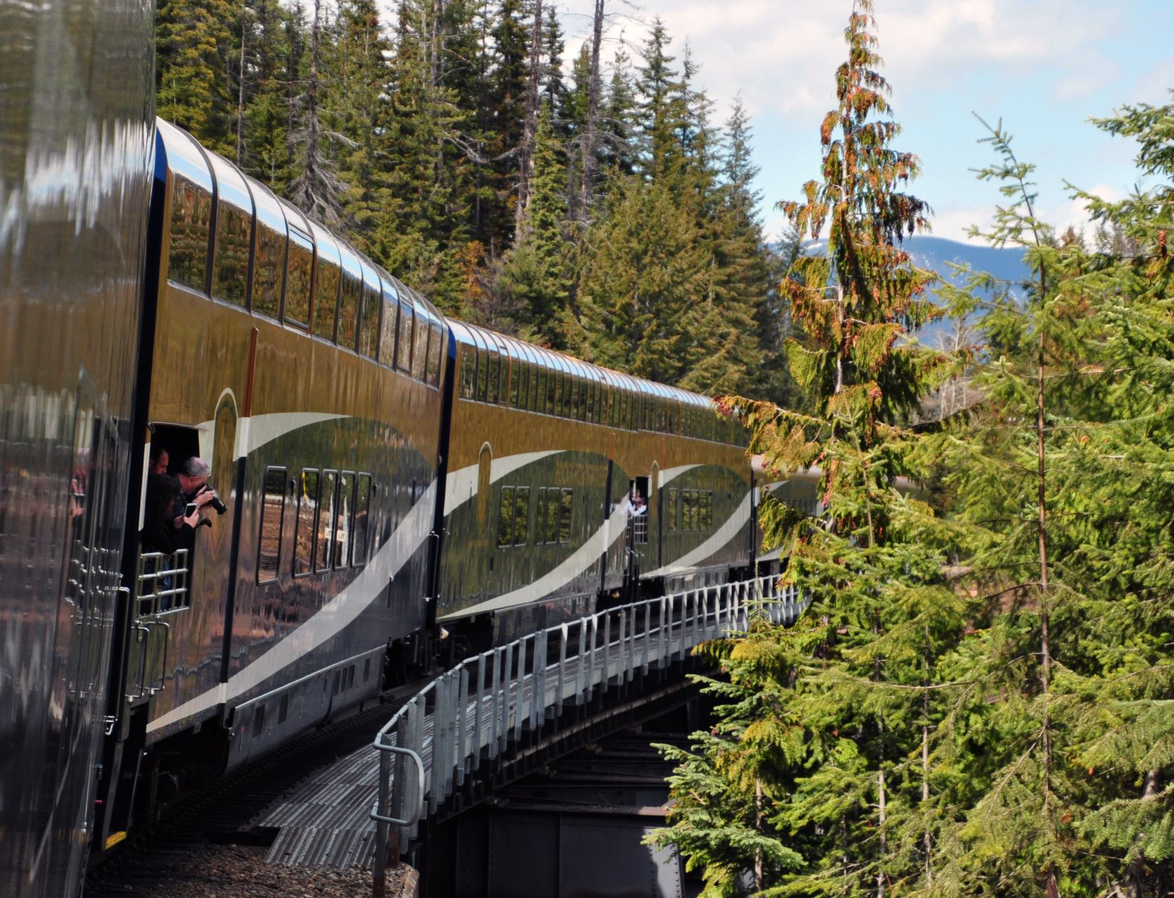 Canada rails